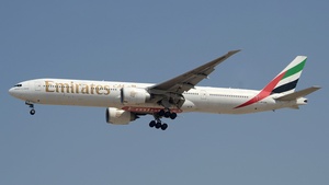 Photo of A6-EBC - Boeing 777-36N(ER) operated by Emirates