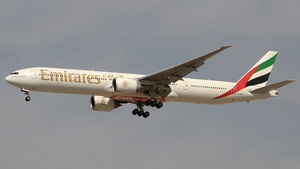 Photo of A6-ECB - Boeing 777-31H(ER) operated by Emirates