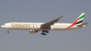Photo of A6-EMQ - Boeing 777-31H operated by Emirates