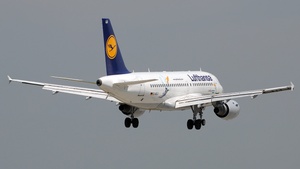 Photo of D-AILU - Airbus A319-114 operated by Lufthansa