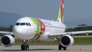 Photo of CS-TQD - Airbus A320-214 operated by TAP Air Portugal