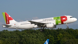 Photo of CS-TNM - Airbus A320-214 operated by TAP Air Portugal