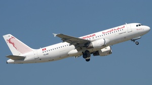 Photo of TS-IMI - Airbus A320-211 operated by Tunisair