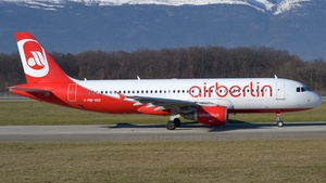 Photo of HB-IOZ - Airbus A320-214 operated by Air Berlin (opb Belair Airlines)