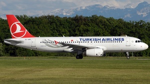 Photo of TC-JPB - Airbus A320-232 operated by Turkish Airlines