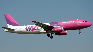 Photo of HA-LWF - Airbus A320-232 operated by Wizz Air