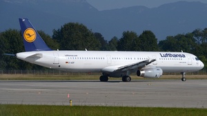Photo of D-AIDF - Airbus A321-231 operated by Lufthansa