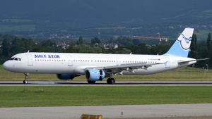 Photo of F-GUAA - Airbus A321-211 operated by Aigle Azur