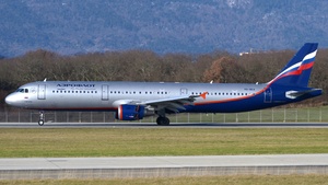 Photo of VQ-BEA - Airbus A321-211 operated by Aeroflot