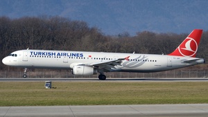 Photo of TC-JRP - Airbus A321-231 operated by Turkish Airlines
