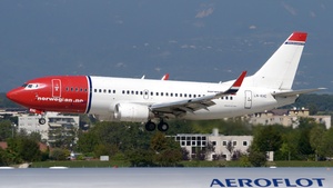 Photo of LN-KHC - Boeing 737-31S operated by Norwegian Air Shuttle