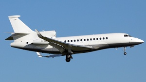 Photo of M-INER - Dassault Falcon 7X operated by Private