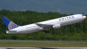 Photo of N644UA - Boeing 767-322(ER) operated by United Airlines
