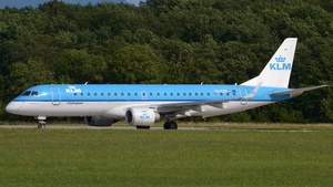 Photo of PH-EZC - Embraer ERJ-190STD operated by KLM Cityhopper