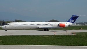Photo of LN-RMT - McDonnell Douglas MD-82 operated by SAS Scandinavian Airlines