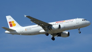 Photo of EC-FLP - Airbus A320-211 operated by Iberia Express