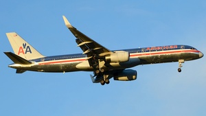 Photo of N186AN - Boeing 757-223 operated by American Airlines
