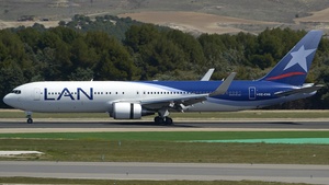 Photo of CC-CXG - Boeing 767-316(ER) operated by LAN Airlines