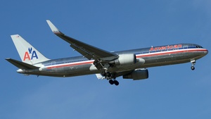 Photo of N360AA - Boeing 767-323(ER) operated by American Airlines