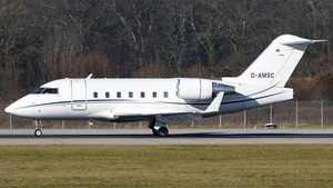 Photo of D-AMSC - Bombardier Challenger 604 operated by MHS Aviation