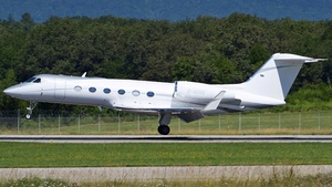 Photo of D-ADSE - Gulfstream GIV-X (G450) operated by Windrose Air Jet Charter