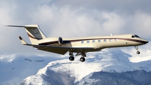 Photo of D-AVAR - Gulfstream GV-SP (G550) operated by Luxaviation Germany