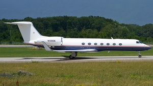 Photo of N108DB - Gulfstream GV-SP (G550) operated by Solairus Aviation