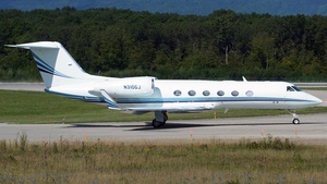 Photo of N310GJ - Gulfstream GIV-X (G450) operated by Elite Air