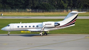 Photo of N416QS - Gulfstream GIV-SP operated by NetJets