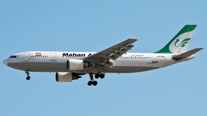 Photo of EP-MNU - Airbus A300B4-605R operated by Mahan Air
