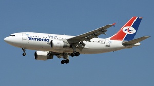 Photo of 7O-ADW - Airbus A310-325 operated by Yemenia