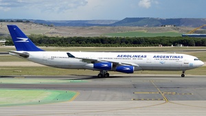 Photo of LV-BMT - Airbus A340-312 operated by Aerolíneas Argentinas