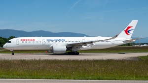 Photo of B-329E - Airbus A350-941 operated by China Eastern Airlines