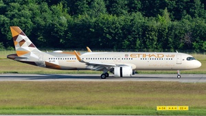 Photo of A6-LRC - Airbus A321-251NX operated by Etihad Airways
