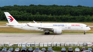 Photo with serial 452 - Airbus A350-941