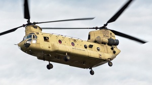 Photo of 13-08434 - Boeing Vertol CH-47F Chinook operated by US Army