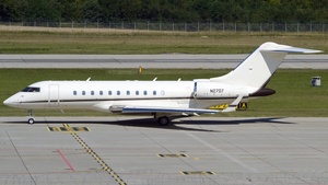 Photo of N2707 - Bombardier Global 5000 operated by Private