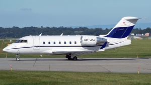 Photo of HB-JFJ - Bombardier Challenger 604 operated by Nomad Aviation