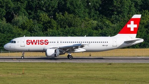 Photo of HB-IJP - Airbus A320-214 operated by Swiss International Air Lines