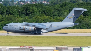 Photo of 03-3125 - Boeing C-17A Globemaster III operated by US Air Force