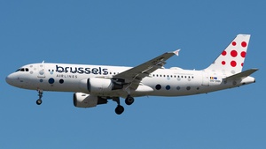 Photo of OO-SNN - Airbus A320-214 operated by Brussels Airlines