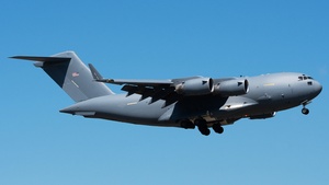 Photo of 10-0221 - Boeing C-17A Globemaster III operated by US Air Force