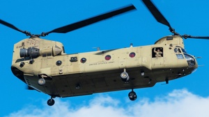 Photo of 13-08133 - Boeing Vertol CH-47F Chinook operated by US Army