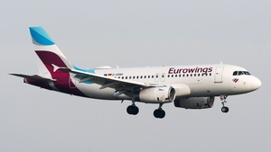 Photo of D-AGWH - Airbus A319-132 operated by Eurowings