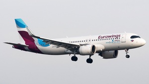 Photo with serial 10674 - Airbus A320-251N