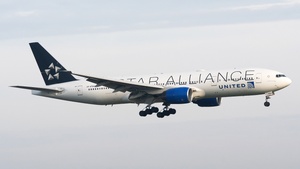 Photo of N794UA - Boeing 777-222(ER) operated by United Airlines