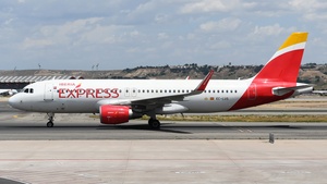 Photo of EC-LUS - Airbus A320-216 operated by Iberia Express