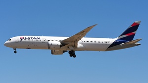 Photo of CC-BGK - Boeing 787-9 Dreamliner operated by LATAM Airlines