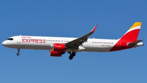 Photo of EC-OBY - Airbus A321-271NX operated by Iberia Express