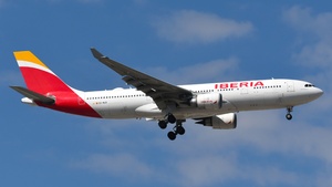 Photo of EC-MLB - Airbus A330-202 operated by Iberia